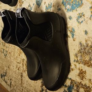 UGG Women's Chevonne Rain Boots